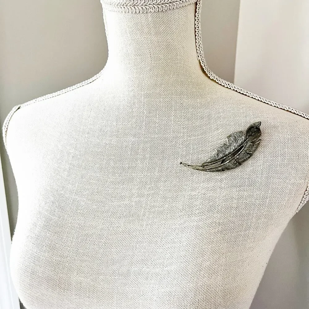 Sarah Coventry Vintage Silver Leaf Brooch